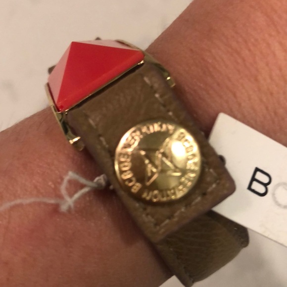 BCBG Bracelet - Picture 2 of 3